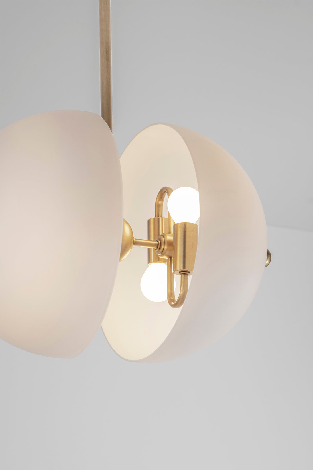 Split Circle - Pendant light