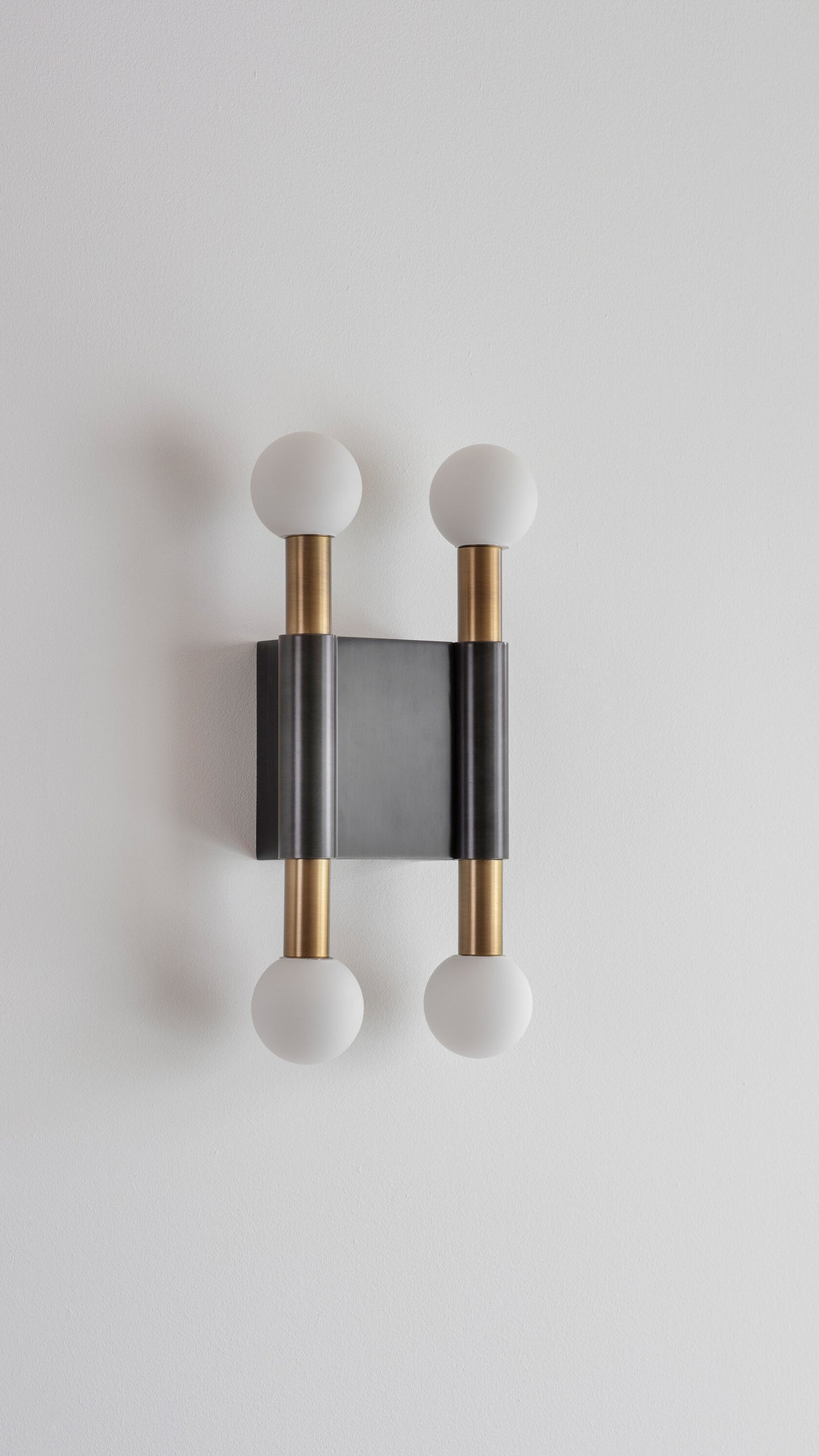 Pole and Circle II - wall light