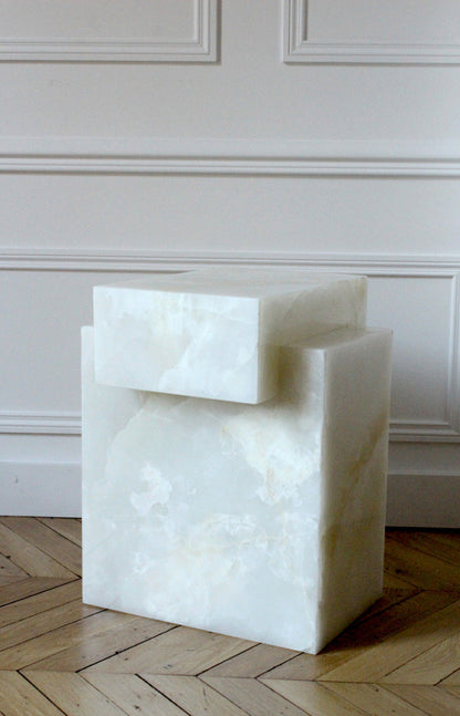 Gaia White Onyx Table