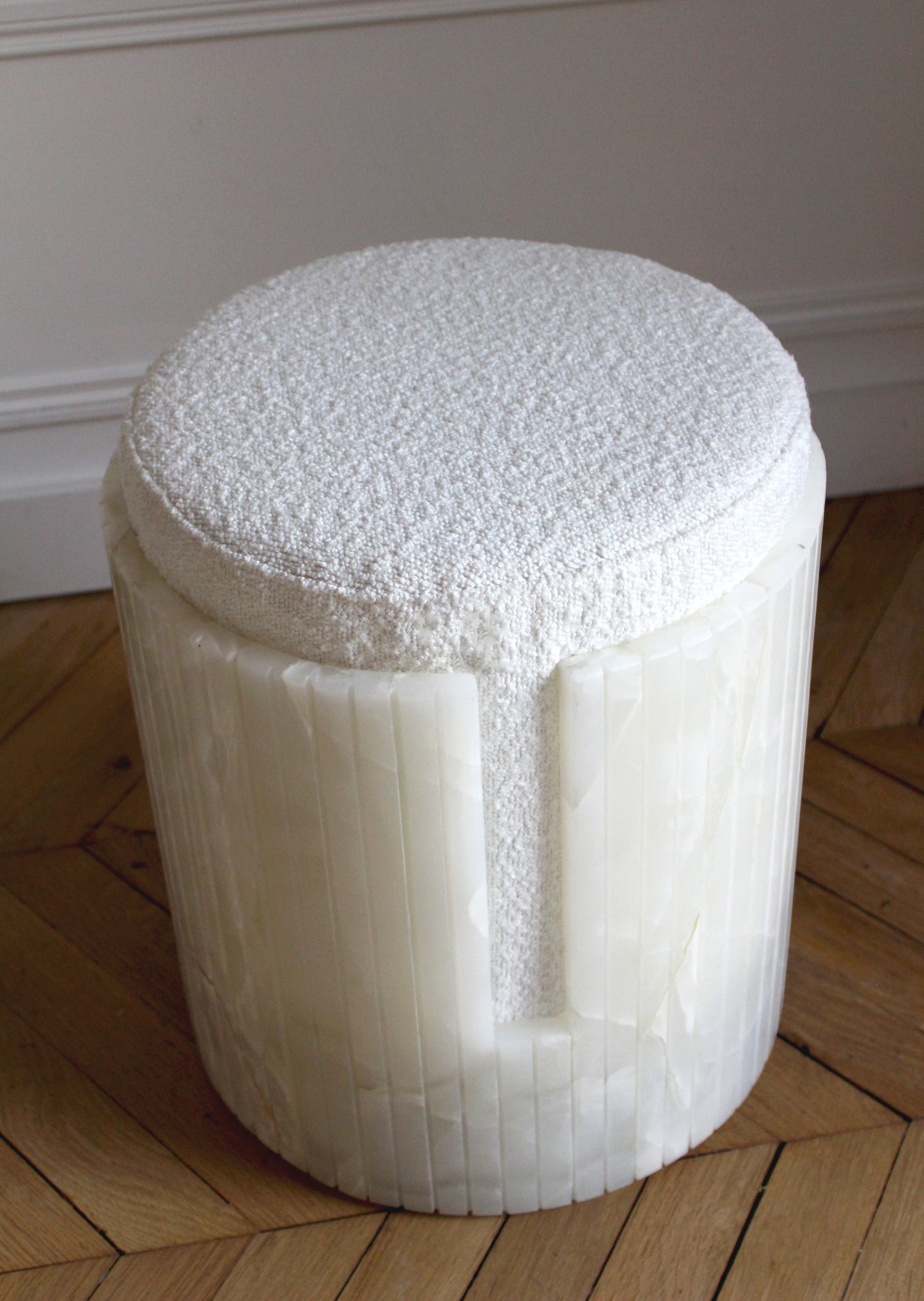 White Onyx Dolce Stool